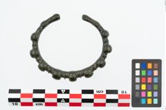 Foto von Bronzeknotenarmreif (NHMW-PRAE-026193)